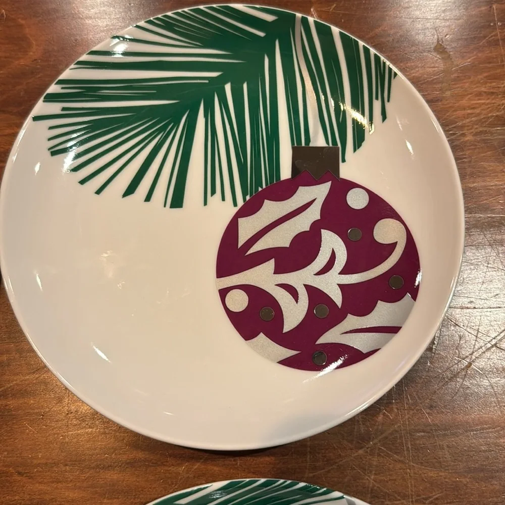 NEW Crate&Barrel Ornaments Christmas 6” Plates Set of 4 Appetizer Dessert EXC
